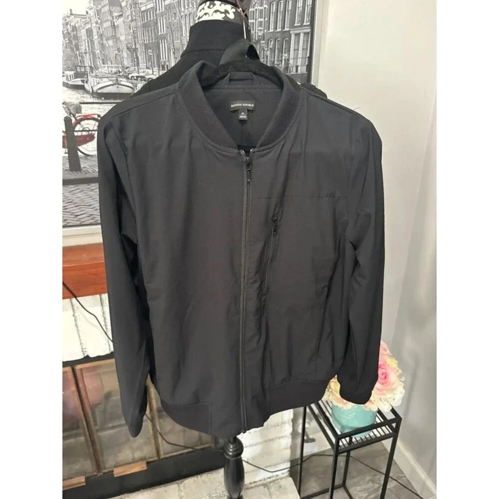 Banana Republic Men’s bomber jacket black medium